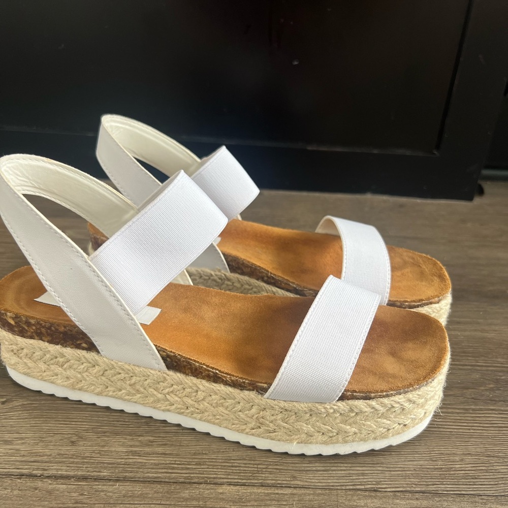 Steve Madden platform sandals
